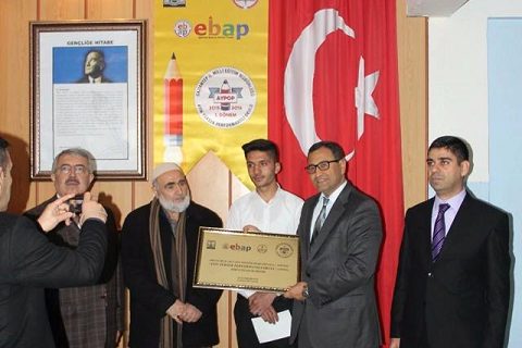 AYPOP değerlendirmesinde Yunus Emre Anadolu İmam Hatip Lisesi il birincisi oldu.