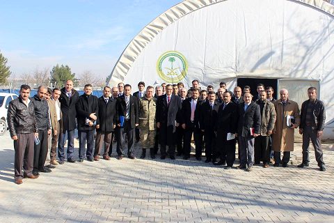 Geçici Barınma Merkezlerinden Nizip - 1 Çadırkentte Büro Görevlileri ve Barınma Merke