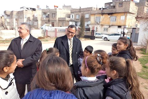 Nizip Kaymakamı Sayın Harun SARIFAKIOĞULLARI, Namık Kemal Ortaokulunu ziyaret etti.