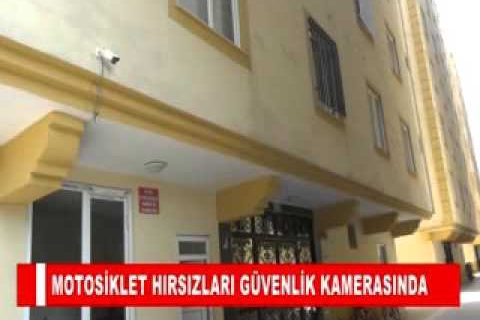 Motosiklet hirsizlari güvenlik kamerasinda