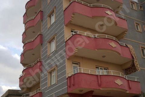 Nizip mimar sinana mahallesinde komple satilik bina