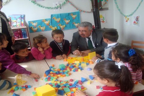 İlçe Milli Eğitim Müdürümüz Cengiz GÜNDEŞ Kale İlkokulunu Ziyaret Etti.