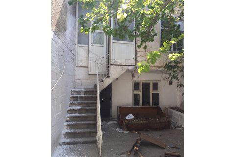 Istiklal Mahallesinde , hayatlı, müstakil ev