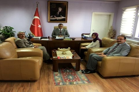 Nizip Fen Lisesi öğrencisinden Nizip Kaymakamı Sayın Harun SARIFAKIOĞULLARI´NA Ziyare