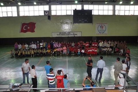 Spor müsabakalarinin finali yapildi