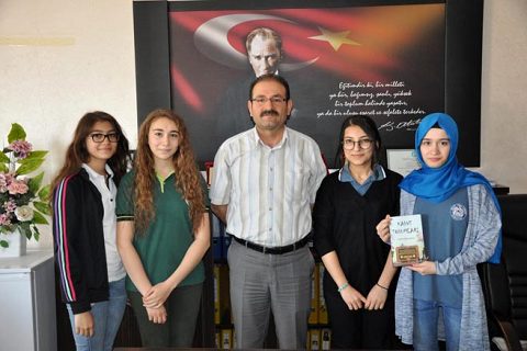 Kitap okuma alişkanliği kitap yazdirtti