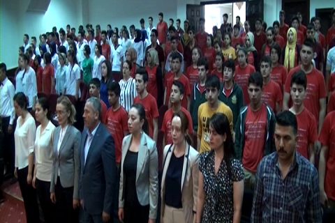 ünsal ören öğrencileri ?hemşireler haftasi?ni kutladi