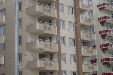 Öz ÇİLOĞLU GAYRİMENKUL'DEN 35M Yol Üzerinde BAĞDAT Sitesinde 3+1