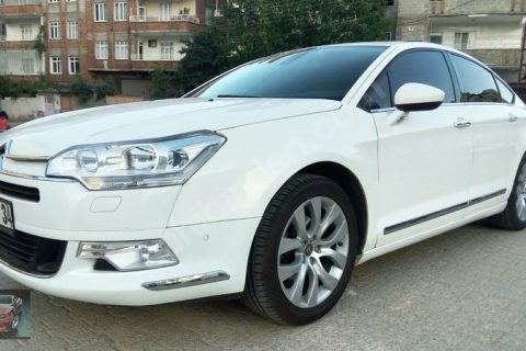 Auto 27 den citroen c 5 sunrofflu