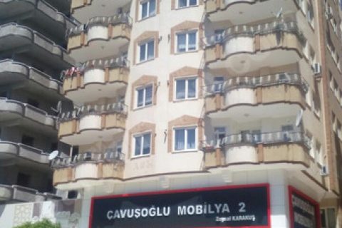 Öz ÇİLOĞLU GAYRİMENKUL'DEN Ana Cadde Üzerinde 3+1 180 M'2 Daire.