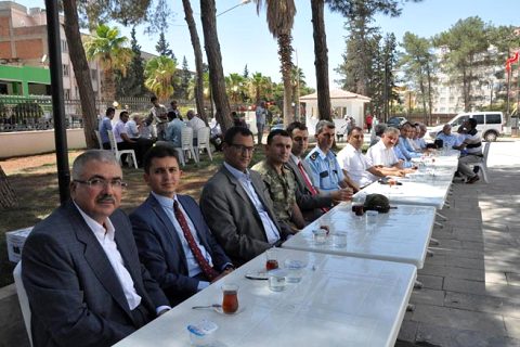 Nizip te protokol Darbe Girişimini Kınadı