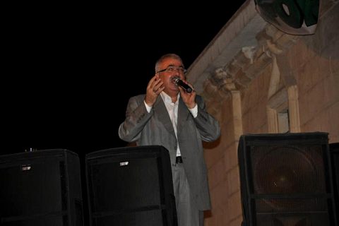 Yaşlısıyla Genciyle Halk Meydanlara Sahip Çıktı