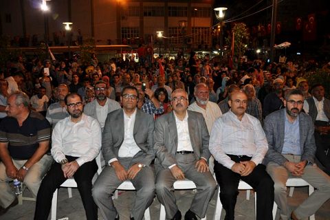 Nizip te ilahili demokrasi nöbeti