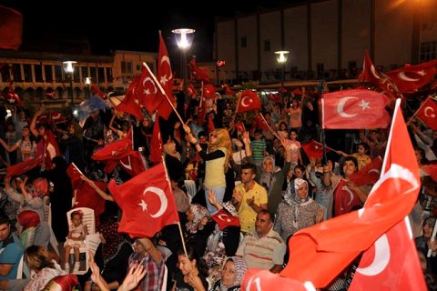 Nizip te meydanlar insan seli
