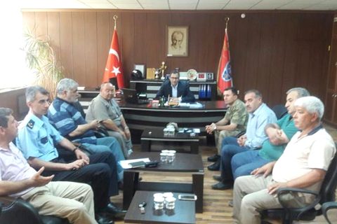 Fistik hirsizliğina karşi asayiş toplantisi