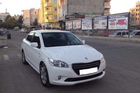 Ilk sahibinden boyasiz çiziksiz.. En dolusu