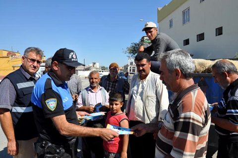 Polis sahte paraya karşi uyardi