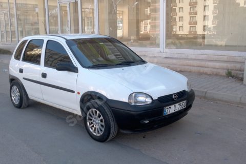 öğretmenden temiz bakimli corsa
