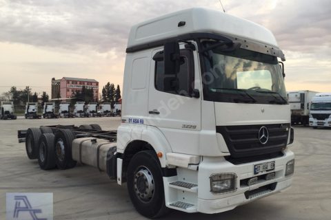 Atay oto galeriden 2011 model mercedes axor 3229-şase