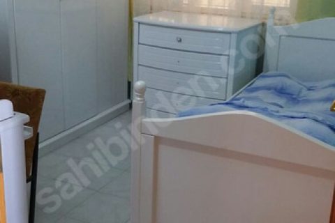 Nizip merkezde kaloriferli kiralık geniş uygun daire