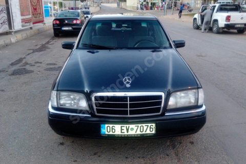 Eski makam araci yeni sahibini ariyor