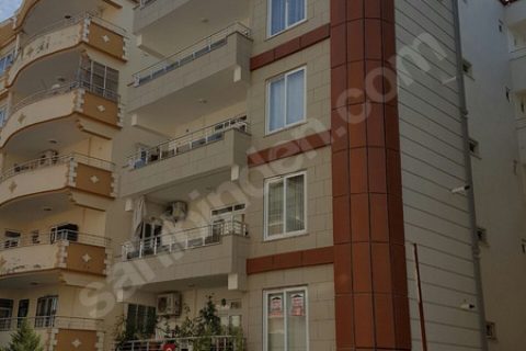 Öz ÇİLOĞLU GAYRİMENKUL'DEN Sultan Abdulhamit'de 180M'2 4+1 Daire