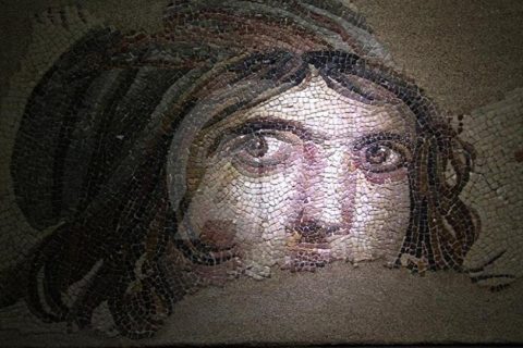 Çingene kızı tasvirinin çalınan parçası Abd'den isteniyor