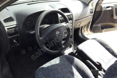 99 Model Astra 112binde