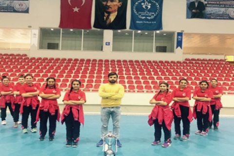 Nizip Mehmet Akif Ersoy Halk Eğitim Merkezi Spor Kulübü Türkiye 2. oldu.