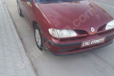 Utku otodan satilik 99 megane cift hava yastikli abs klima orjin