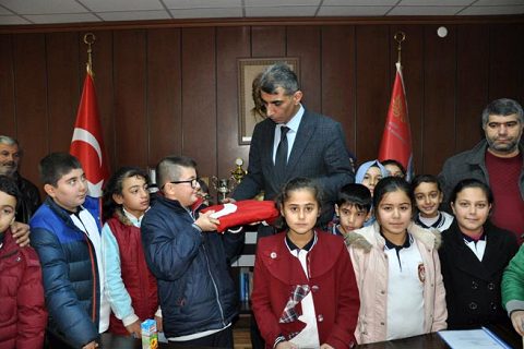 öğrencilerden emniyet müdürlüğü ne ziyaret