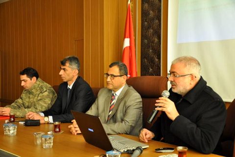 Mahalle buluşmalari sürüyor