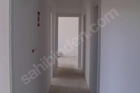 Yatirim gayrimenkulden acil satilik 2+1(yeni iskanli)