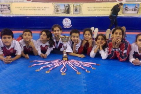 Kumla Ortaokulu Öğrencileri  Kick Boks Okullar Arası Minikler Kategorisinde  Türkiye 
