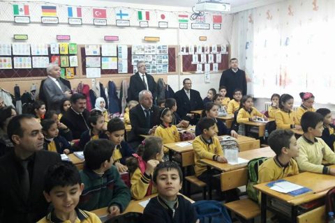 Kaymakam okul ziyaretlerinde bulundu.