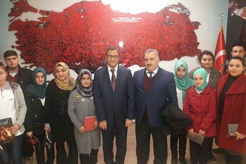 Nizip Sosyal Bilimler Lisesi Müdürü Mehmet TAŞKESEN ve okul ögrencileri Nizip Kaymaka