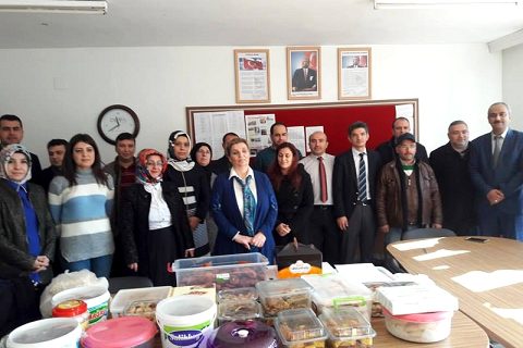 Alkan kiz meslek lisesi nden askere moral