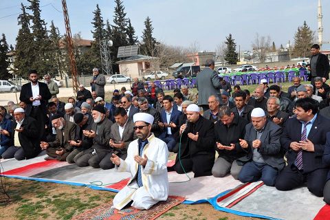 Vatandaşlar yağmur duasina çikti