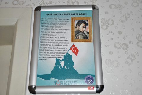 Okul pansiyonu şehitlerimizin resimleriyle süslendi