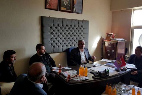 Akdoğan elektrikçiler odasinda refarandumu anlatti