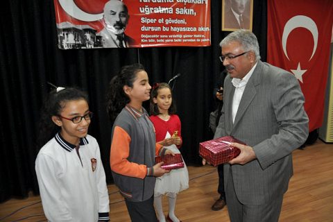 Istiklal marşinin kabulü kutlaniliyor