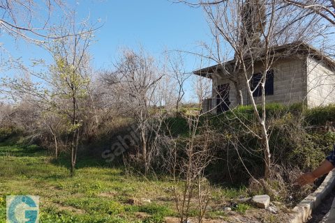 Öz ÇİLOĞLU GAYRİMENKUL'DEN satlık 1445 m2 bahçe