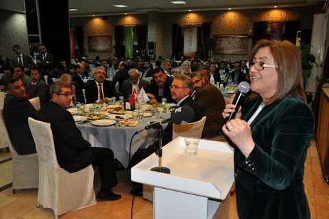 şahin nizip te öğretmenlerle buluştu