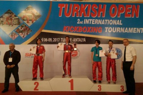 Nizip Mehmet Akif Ersoy Halk Eğitim Merkezi Spor Kulübü Sporcusu Saadet ARSLAN´dan Bü