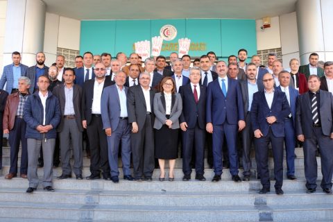 AK Parti Heyeti Nizip Ticaret Odası’nda İşadamlarıyla Buluştu