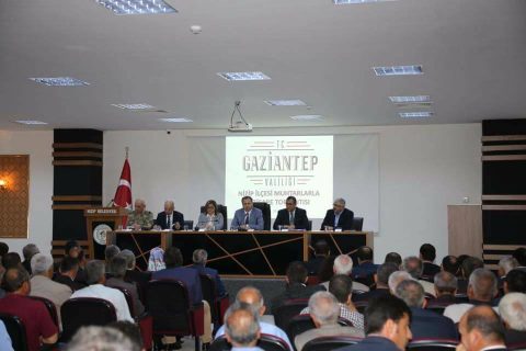 Nizip Mahalle Muhtarları ile istişare toplantısı yapıldı.