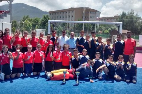 Nizip Mehmet Akif Ersoy Halk Eğitim Merkezi Spor Kulübü Türkiye şampiyonu oldu.