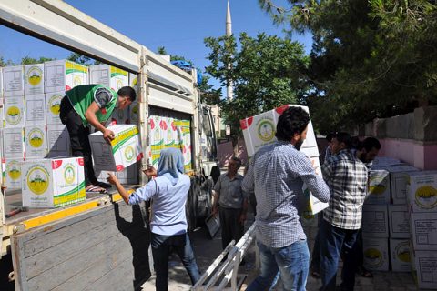 Suriyeli öğretmenlere ramazan yardimi
