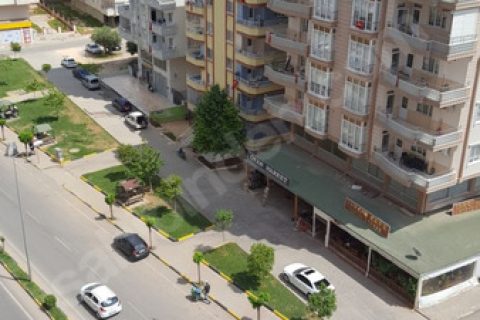 özdemir emlak cadde üzeri sifir daire