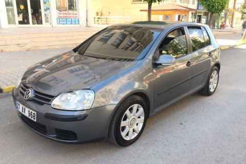 Sahibinden içi dişi sifir ayarinda 120 bin km 140 hp dsg vites